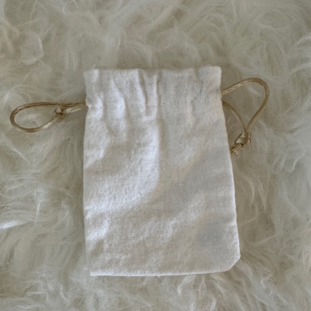 Aldo Cream Jewelry Dust Bag w/ Gold Drawstring | POUCH ONLY - Picture 2 of 3